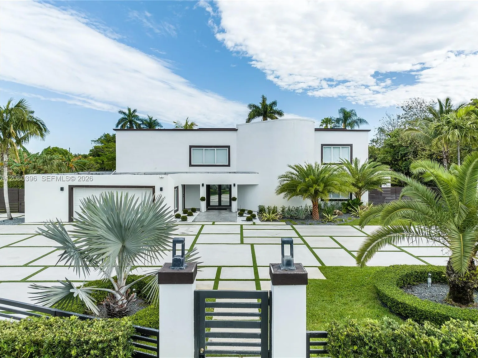 So Miami Gdn Heights — Photo 1
