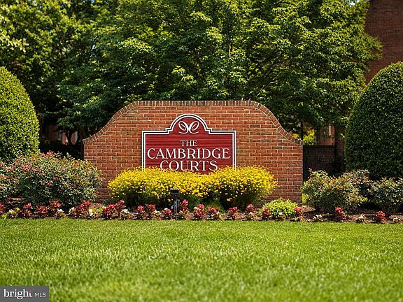 3rd image of 2511 Arlington Blvd APT 101