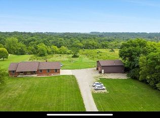 2034 Decamp Rd, Hamilton, OH 45013