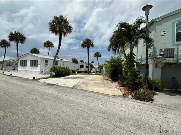 10725 S Ocean Dr Lot 393, Jensen Beach, FL 34957