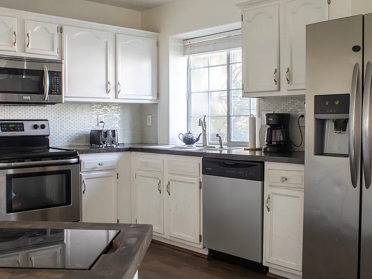 210 Rockwood Pl — Photo 21