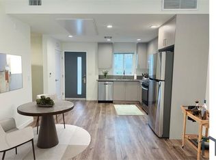 10652 Whipple St #202, North Hollywood, CA 91602