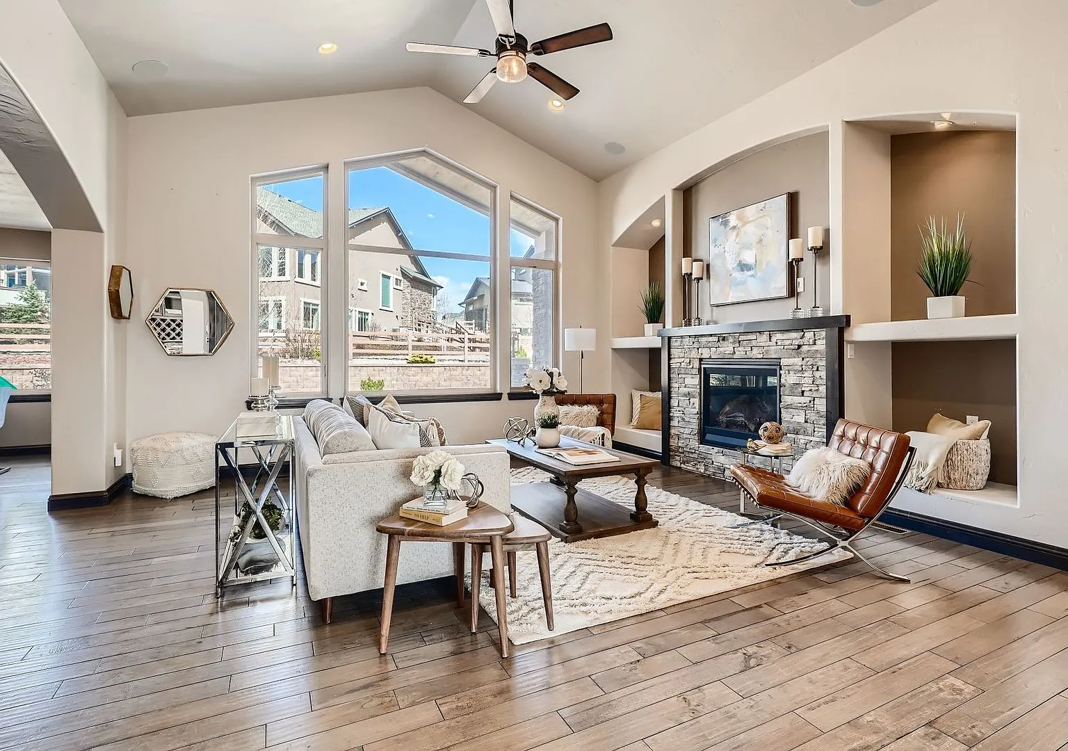 Astonishing Custom home in Flying Horse! — Photo 4