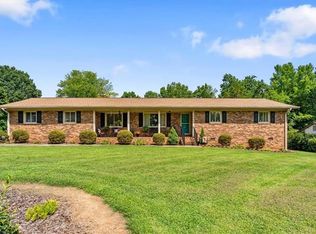 4662 Pineview Dr, Trinity, NC 27370