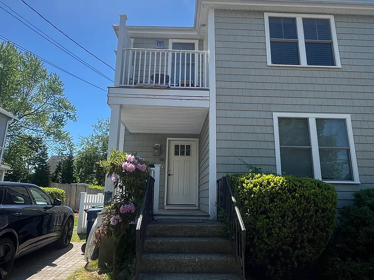 18A Silver Lake Ave #A — Photo 1