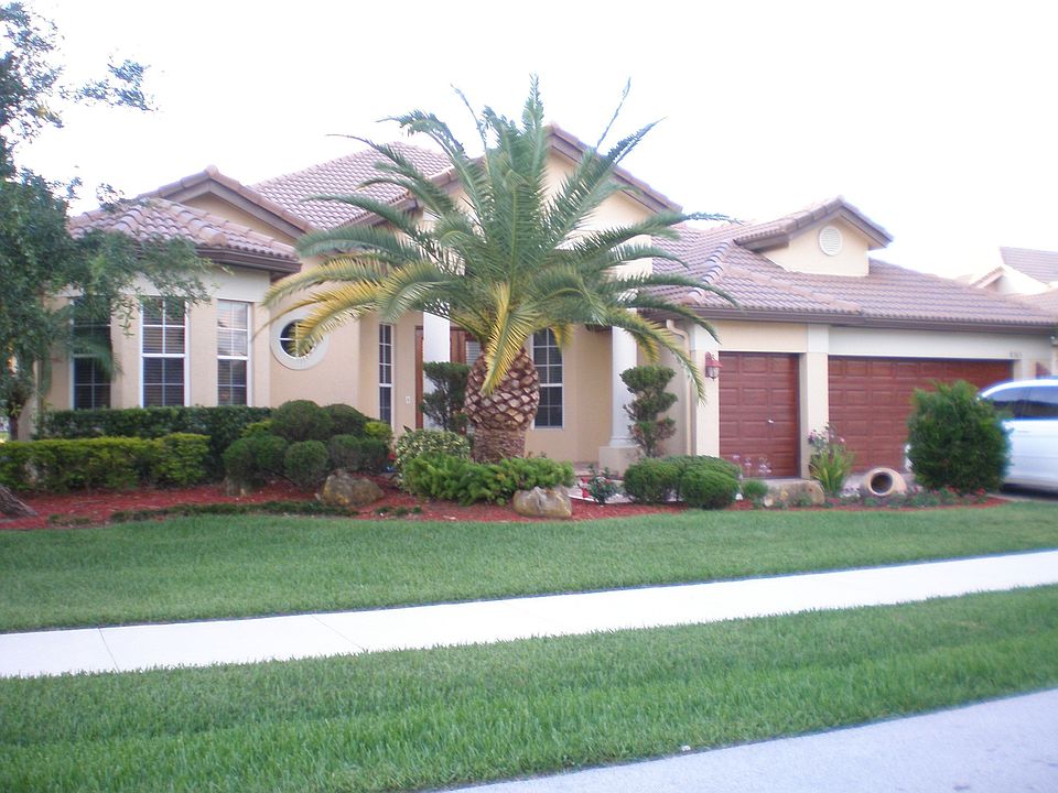 1st image of 8365 S Lake Forest Dr