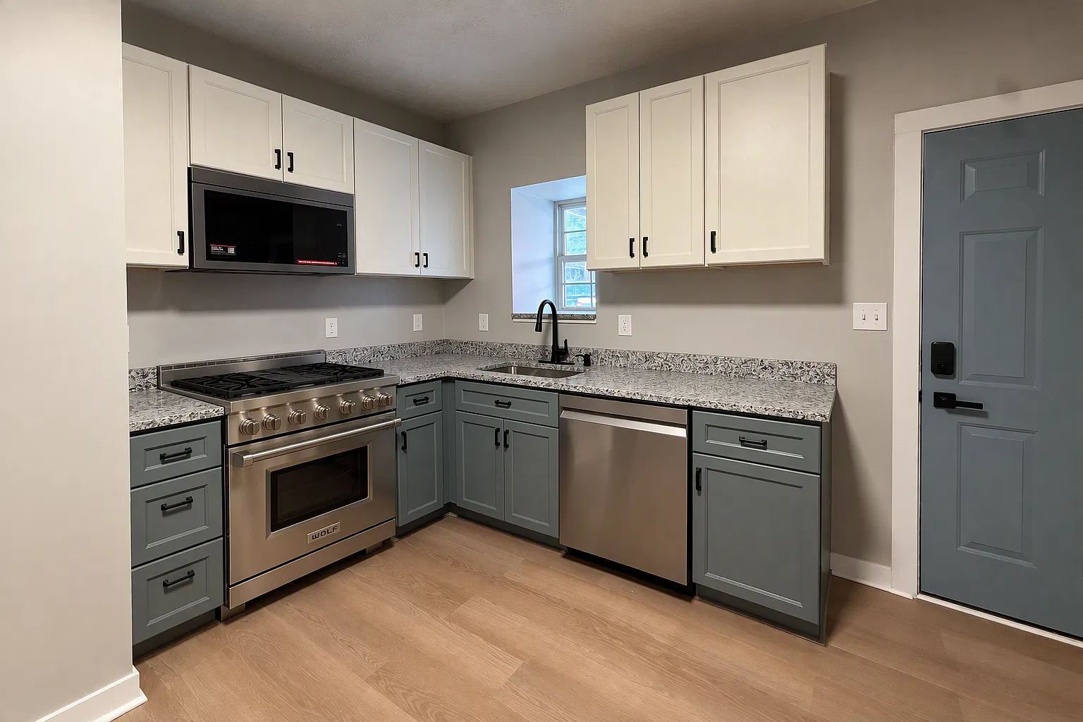 2 bed, 1200 sqft, $1,950 — Photo 2