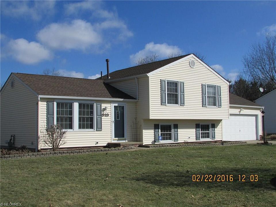 1st image of 919 Berkshire Dr