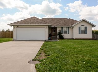 1805 Tyler St, Aurora, MO 65605