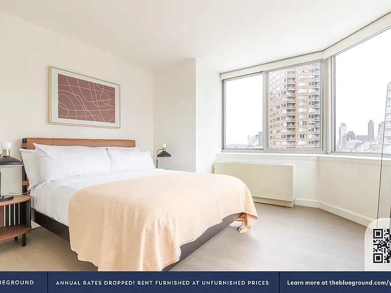 561 10th Ave #21D — Photo 8