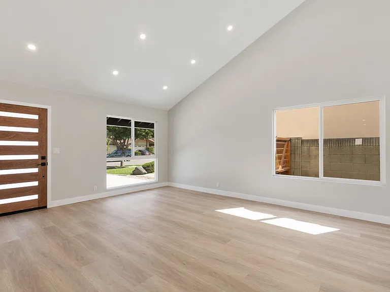 17314 De Groot Pl — Photo 4