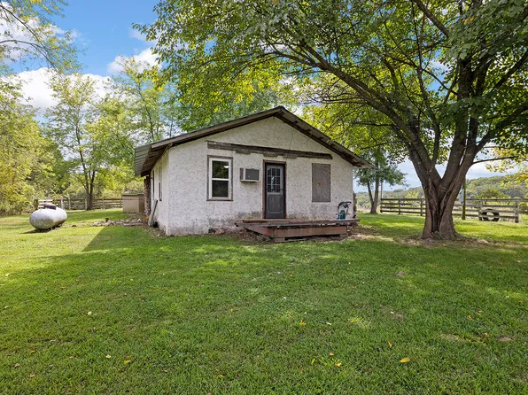 671 Mining Land Drive, Mansfield, MO 65704