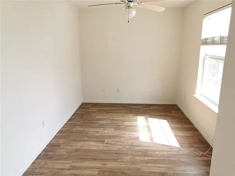 12100 Briarcreek Loop — Photo 10