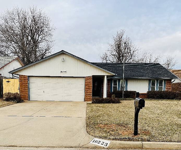 1st image of 10223 Fairfax Ln