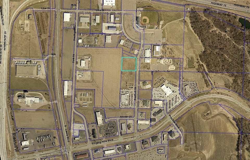 1st image of 4061 Stadium Dr