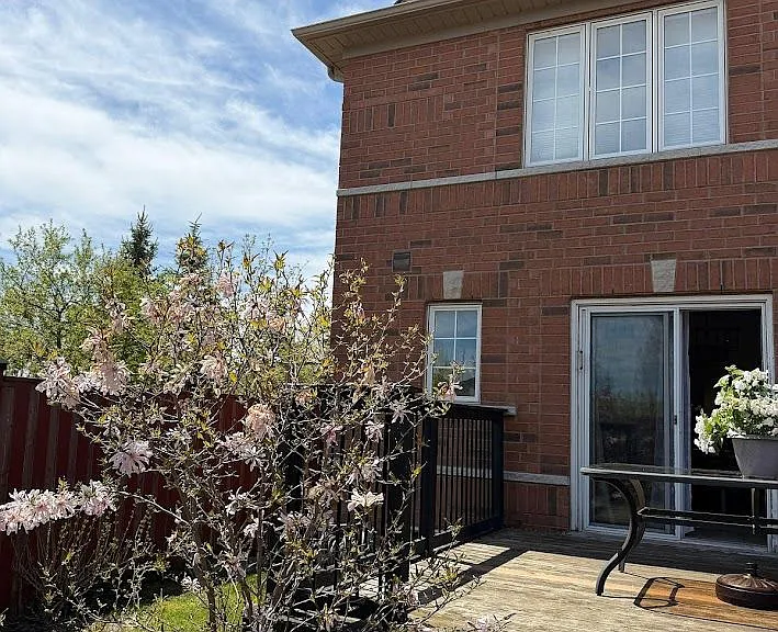 141 Gail Parks Cres — Photo 21