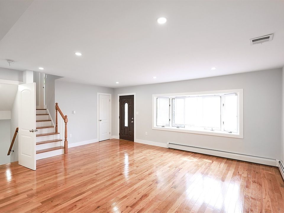 557 Woodbury Road, Plainview, NY 11803 Zillow