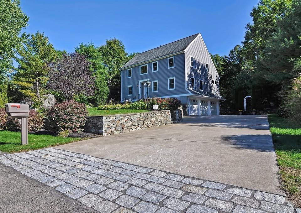 1st image of 93 Pondview Ln
