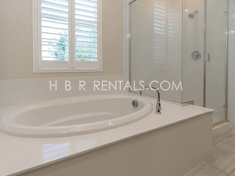 1496 Dairy Dr — Photo 24