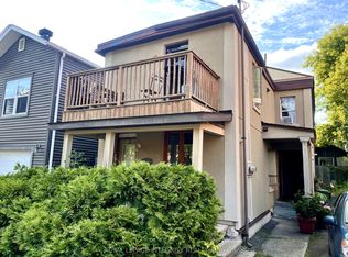 137 Elm St #1, Ottawa, ON K1R 6N4