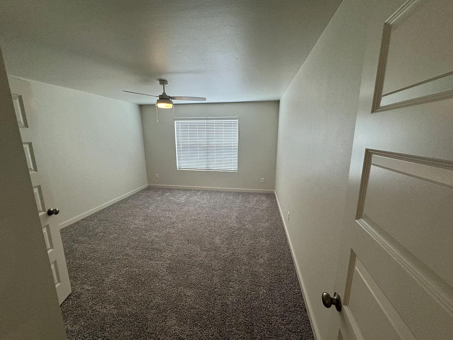 3 bed, 2.5 bath, 1650 sqft, $1,750 — Photo 4