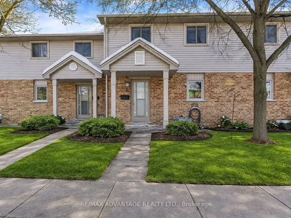217 Martinet Ave #17, London, ON N5V 4P5