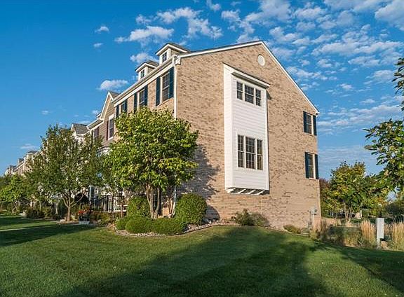 2nd image of 11180A Sandcastle Dr