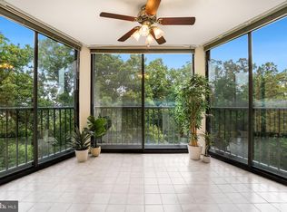 5901 Mount Eagle Dr APT 702, Alexandria, VA 22303