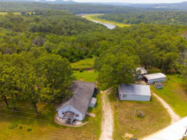 1835 W Lowery Rd, Lead Hill, AR 72644