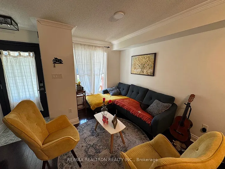30 Mendelssohn St #17 — Photo 6
