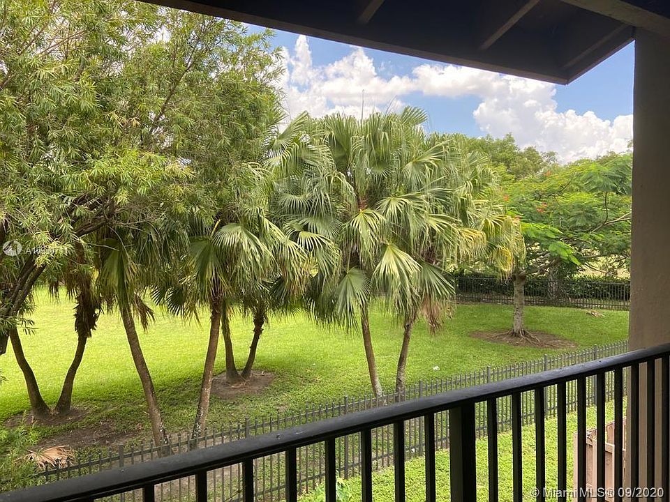 1st image of 330 W Park Dr APT 204-10