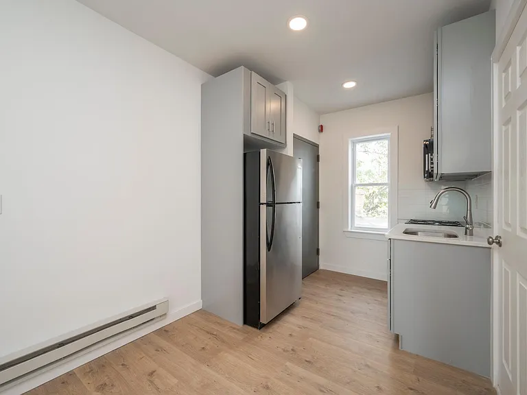 1617 Harrison St — Photo 11