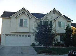 6555 N Bain Ave, Fresno, CA 93722