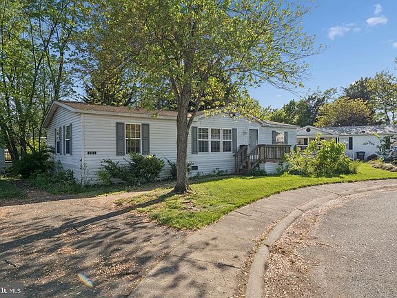 2nd image of 14611 Northwest Pl