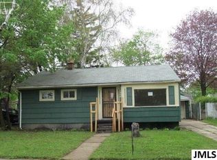 1946 Hosler St, Flint, MI 48503
