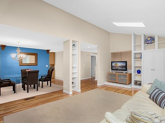2nd image of 6905 237th Ave NE