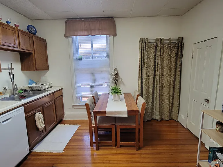 728 Ohio St #1 — Photo 19