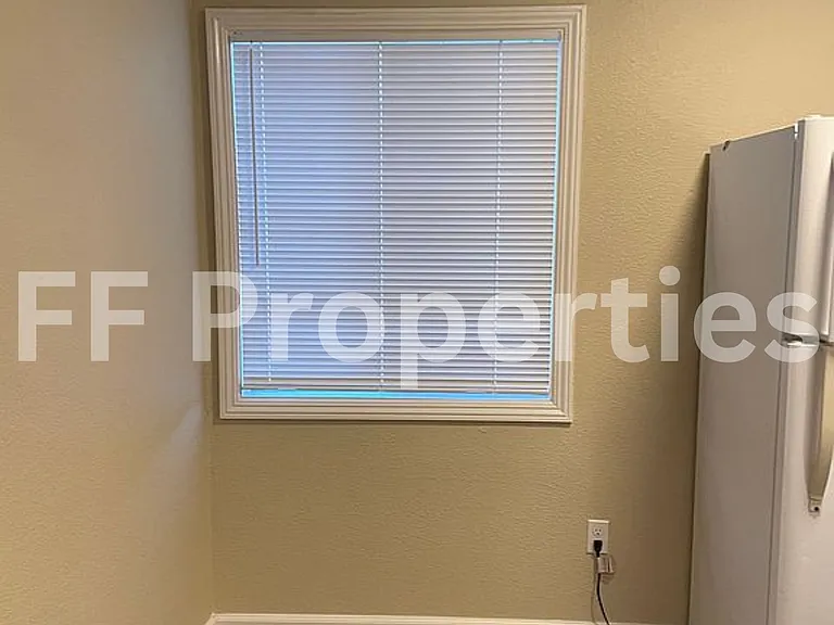 35151 Lucerne St #2 — Photo 4