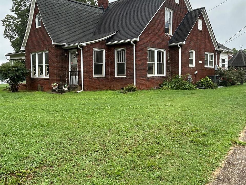 1st image of 2435 Sherrills Ford Rd