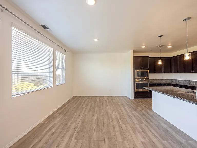 24153 Paseo Del Rancho Dr — Photo 6