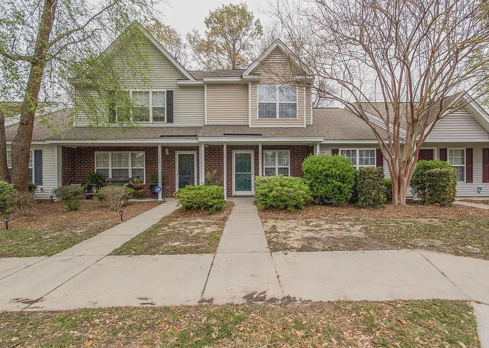 7946 Shadow Oak Dr