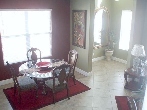 Entry-Way/Formal Living Room!