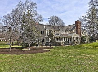 10706 Burbank Dr, Potomac, MD 20854