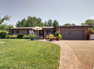 227 Holiday Dr, Quincy, IL 62305