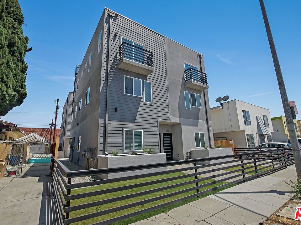 1st image of 644 N Manhattan Pl