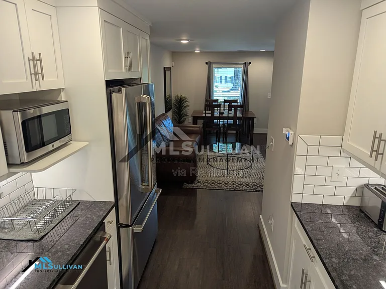 144 E Tryon St #3 — Photo 8