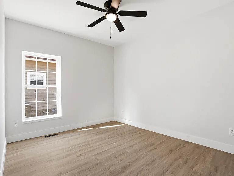 4623 Rookwood Ave — Photo 22