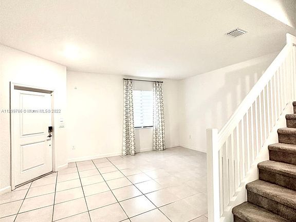 3rd image of 20800 NE 5th Ct #20800