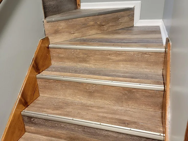307 SE Greystone Dr — Photo 14