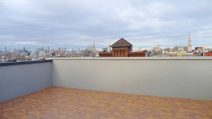 Sold by Betancourt & Associates Realty LLC | media 35